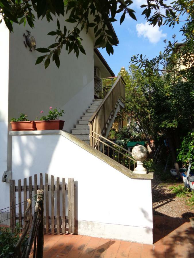 La Casa Di Nina Apartment Quercianella Exterior foto
